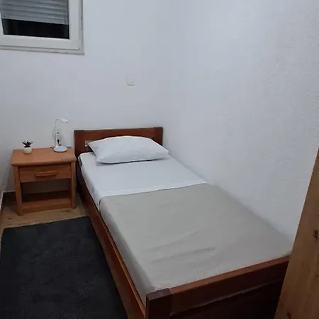 Apartment Zeljko *